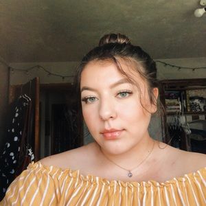 Meet your Posher, Shayla